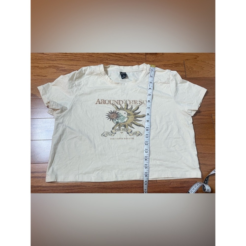 Dazy Women Cream Around The Sun Celestial Graphic Crop T-Shirt XL Short Sleeve - Picture 6 of 8